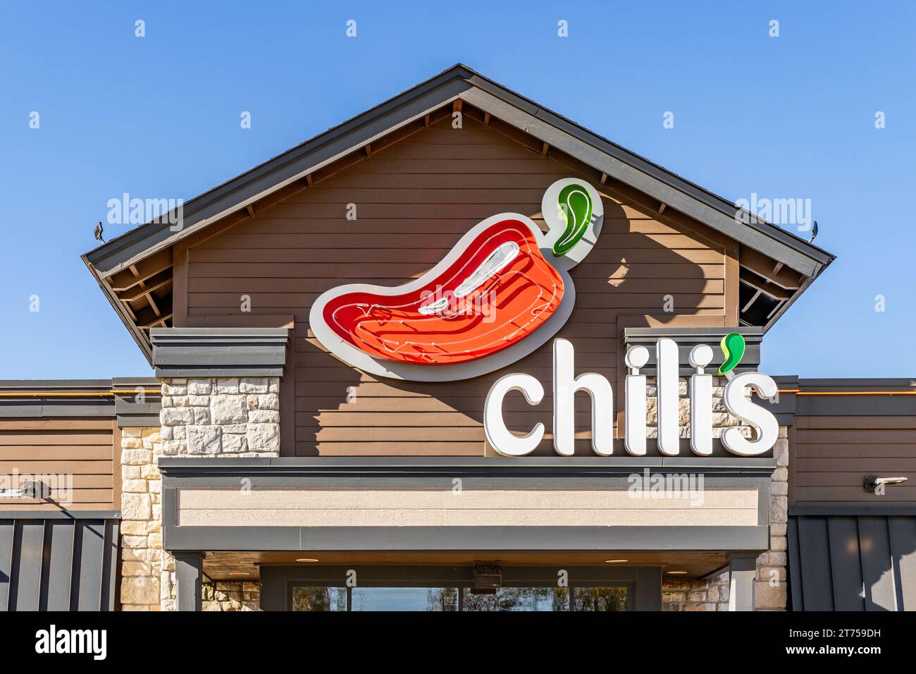 Chili's Bar and Grill è una catena di ristoranti informali americani creata nel 1975 con oltre 1.600 sedi. Foto Stock