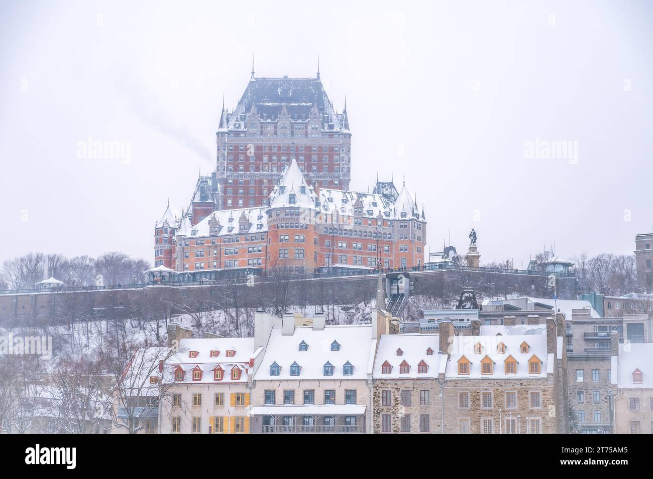 Storico Fairmont Chateau Frontenac in una giornata nevosa, Old Quebec City, Canada Foto Stock