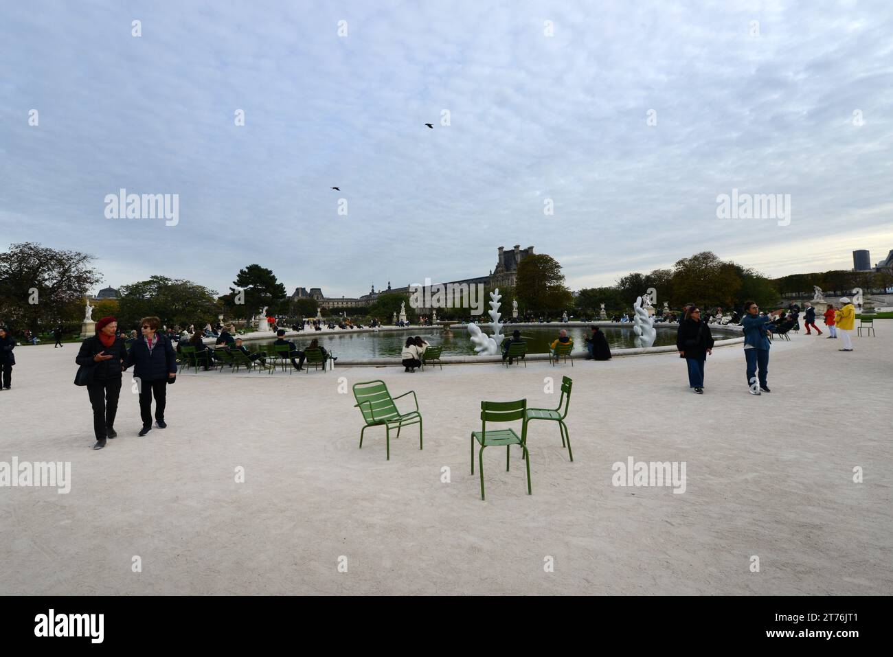 Il Bassin Octogonal al Giardino delle Tuileries a Parigi, Francia. Foto Stock