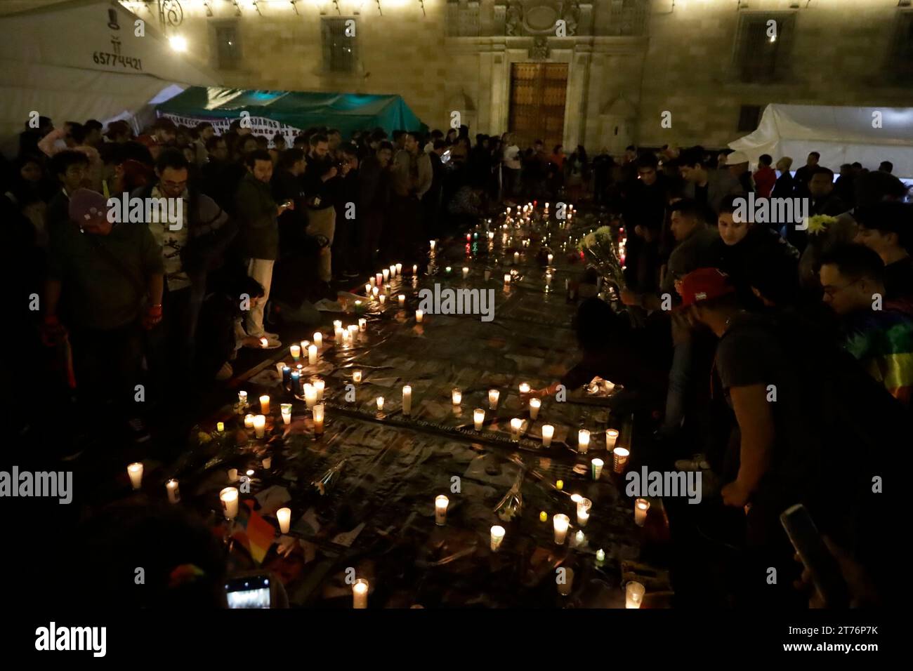 Non esclusiva: 13 novembre 2023, città del Messico, Messico: Le proteste della comunità LGBTTTI + per chiedere chiarimenti sulla morte del magistrato Jesus Ociel Foto Stock