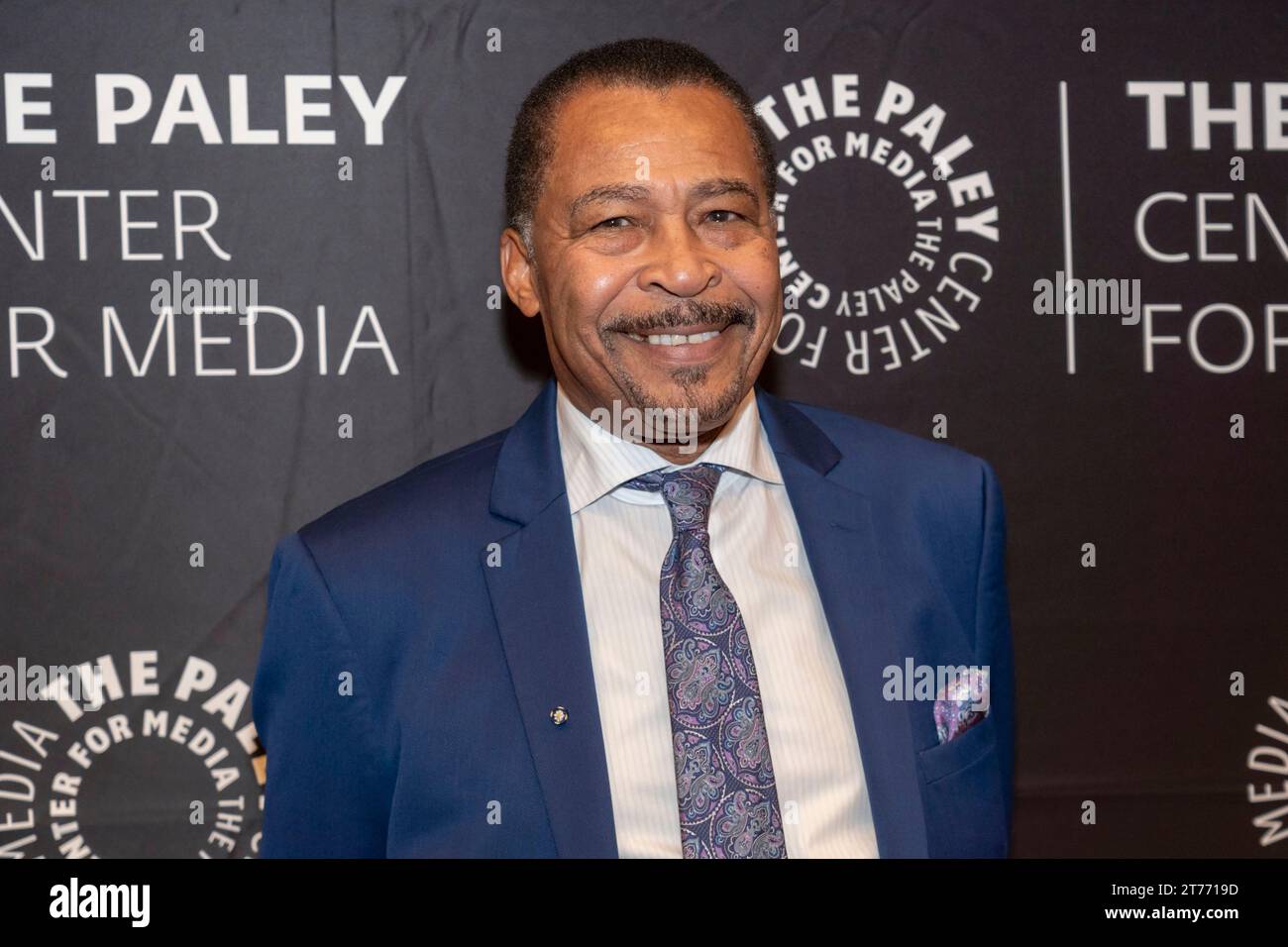 New York, Stati Uniti. 13 novembre 2023. Aldon Morris, Professore emerito di Sociologia e studi neri alla Northwestern University, frequenta il Camelot 60 anni dopo, un'esclusiva proiezione e discussione della nuova docuserie Kennedy di HISTORY Channel al Paley Center for Media di New York City. Credito: SOPA Images Limited/Alamy Live News Foto Stock