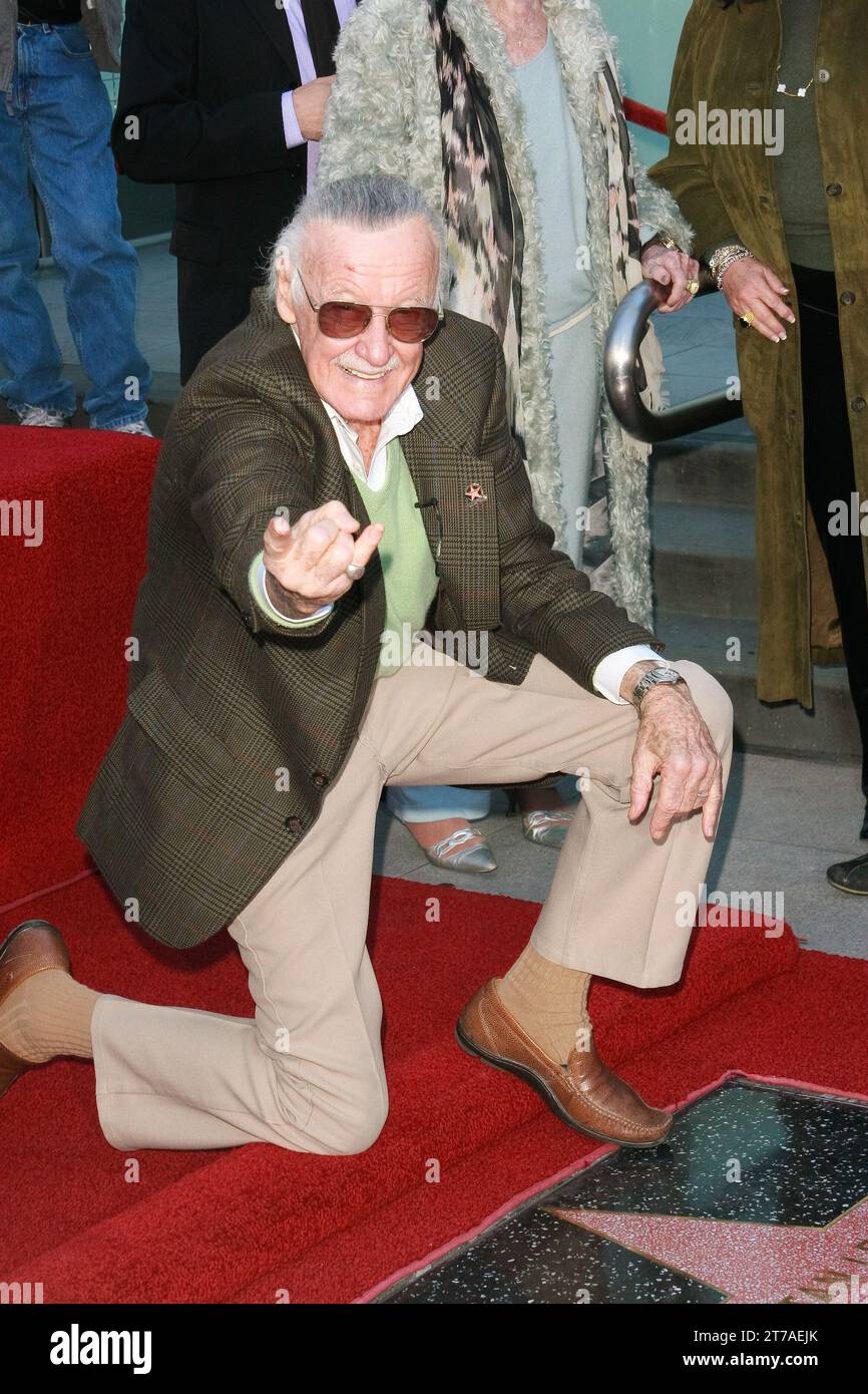 Stan Lee alla cerimonia della camera di commercio di Hollywood per onorarlo con una stella sulla Hollywood Walk of Fame a Hollywood, CALIFORNIA, 4 gennaio 2011. Crediti fotografici: Joseph Martinez / Picturelux Foto Stock