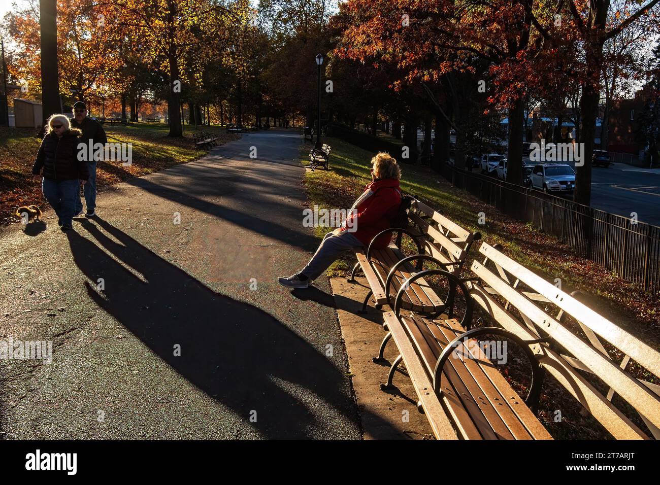 Visitatori del Juniper Valley Park nel Queens, New York Foto Stock