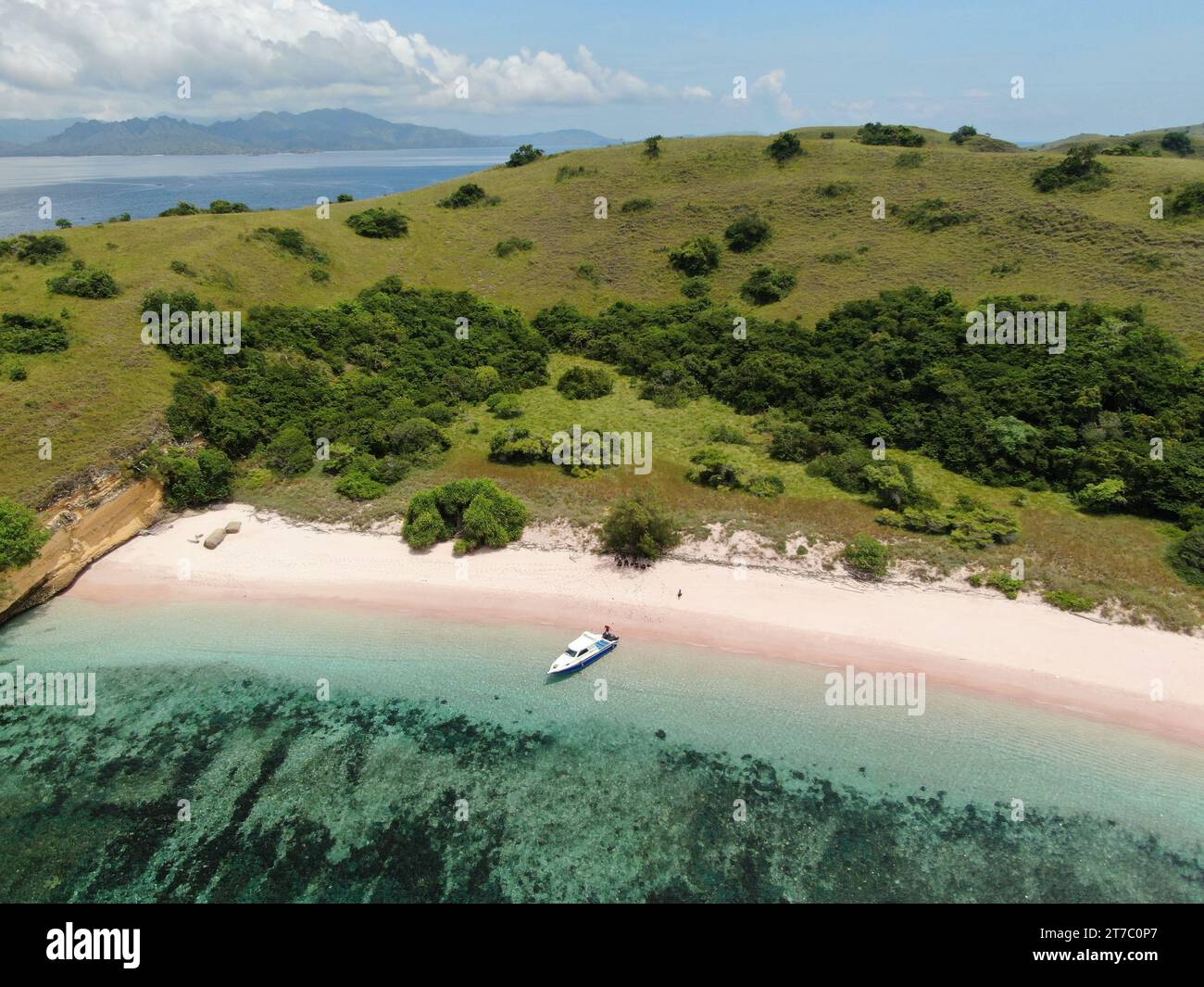 Spiaggia tropicale a Labuan Bajo Indonesia Foto Stock