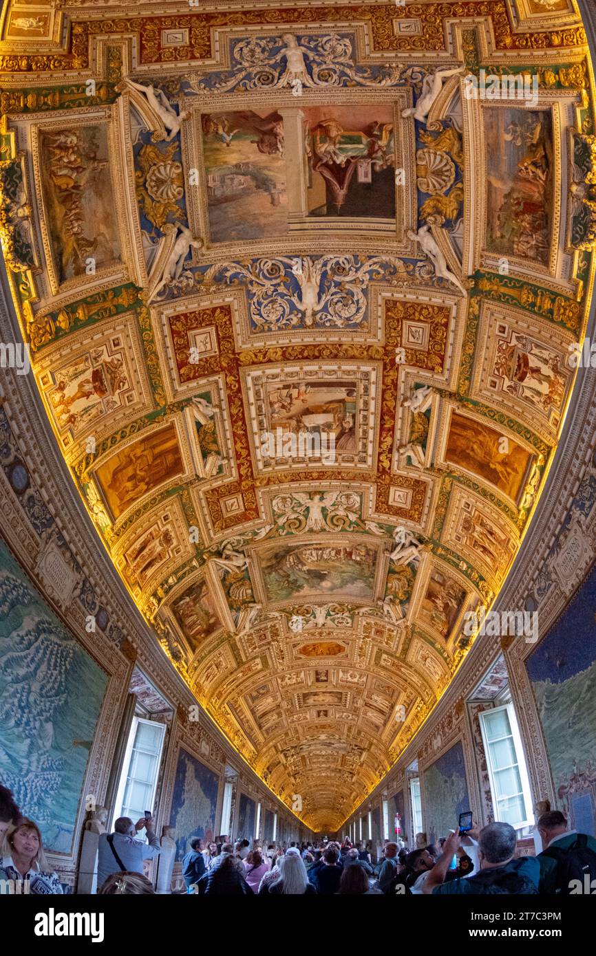 La stanza della mappa, i Musei Vaticani, Roma, Italia Foto Stock