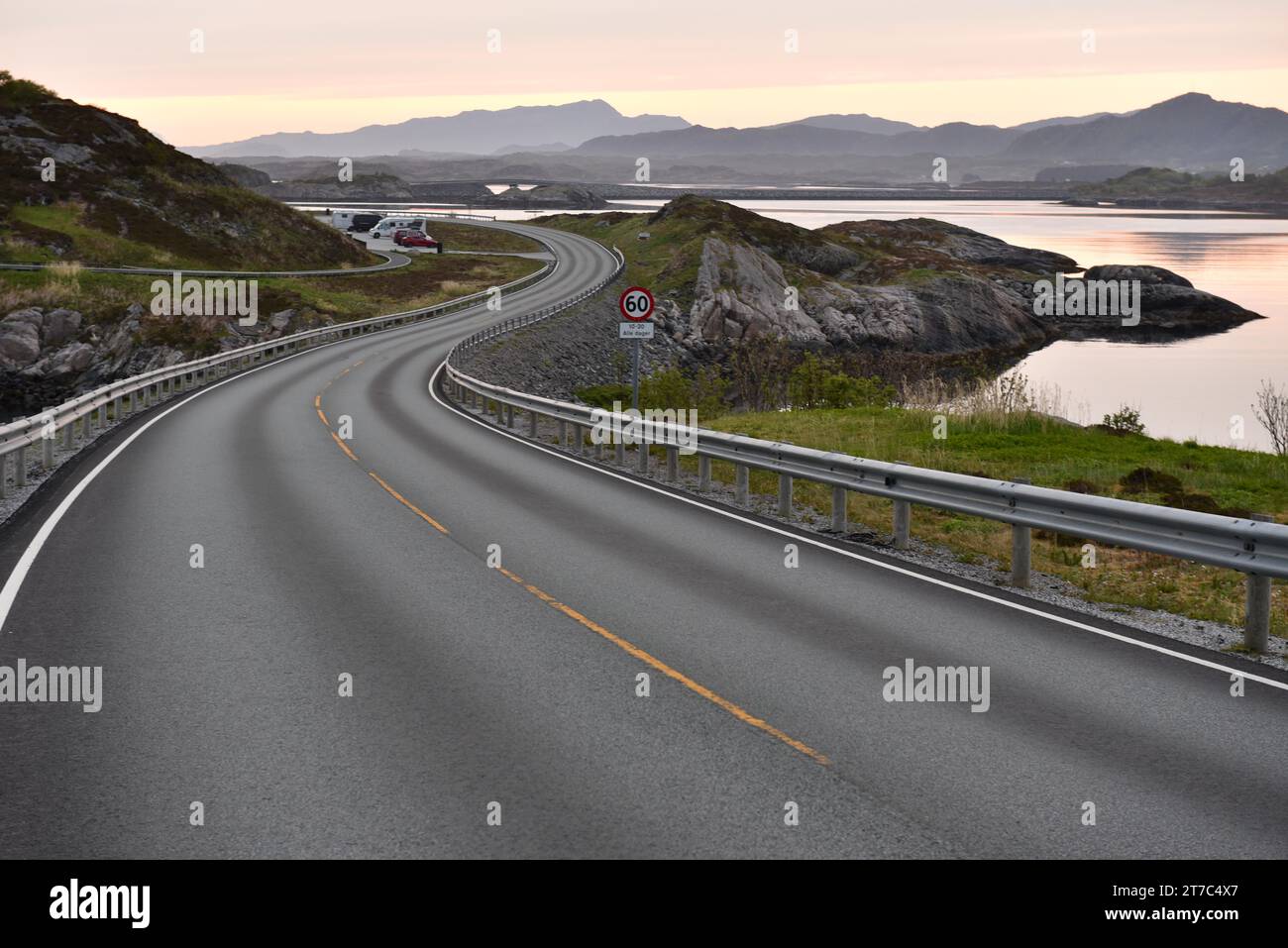 Paesaggio dell'arcipelago sulla strada atlantica in Norvegia Foto Stock