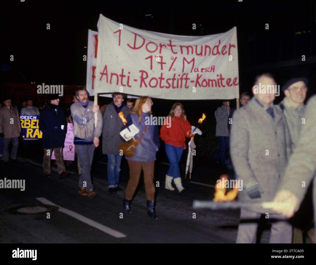 DEU, Germania: Le diapositive storiche dei tempi 84-85 r anni, Dortmund. Disoccupati contro la disoccupazione di massa ca 84 Foto Stock