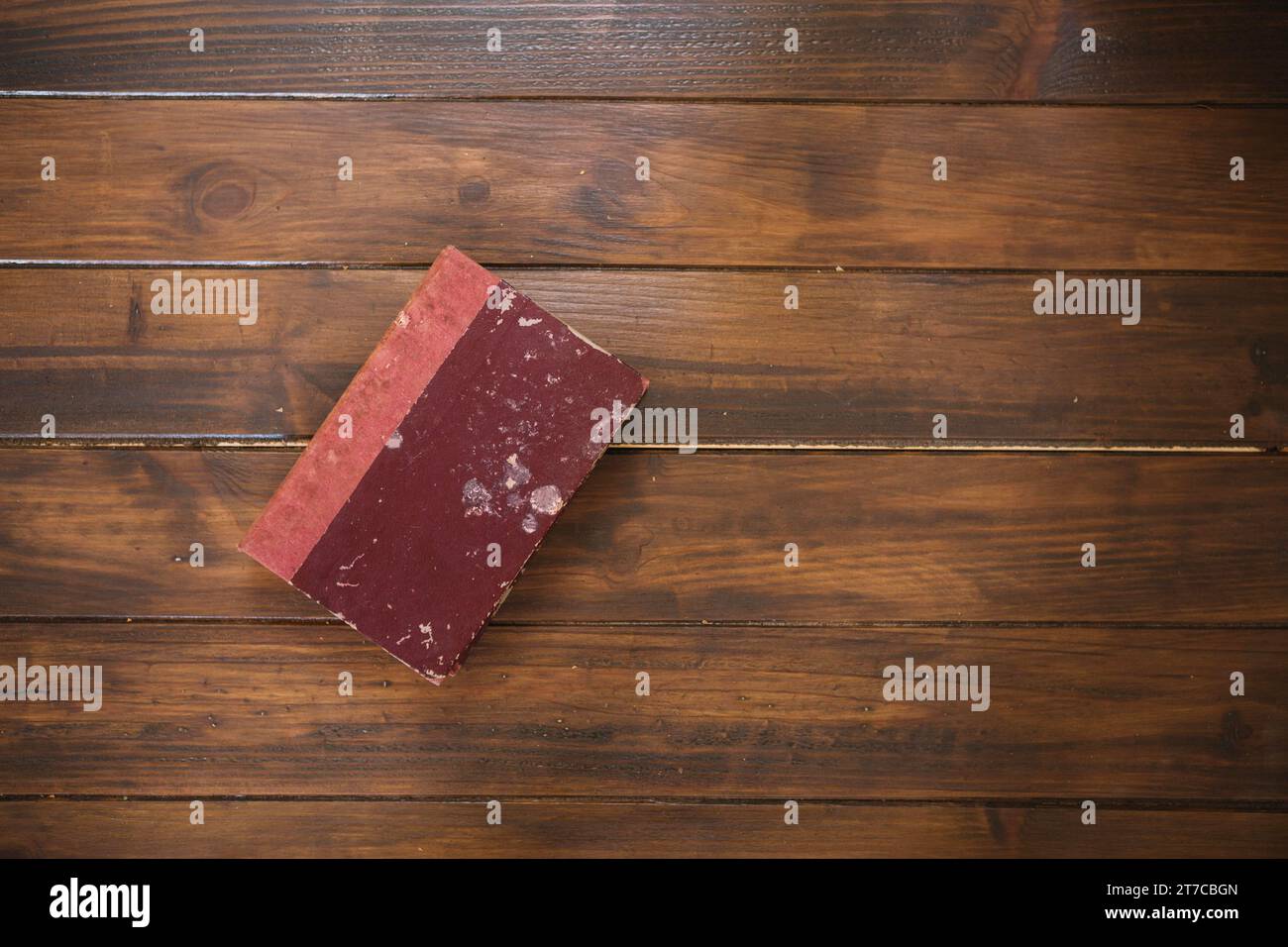 Sfondo in legno di un vecchio libro Foto Stock