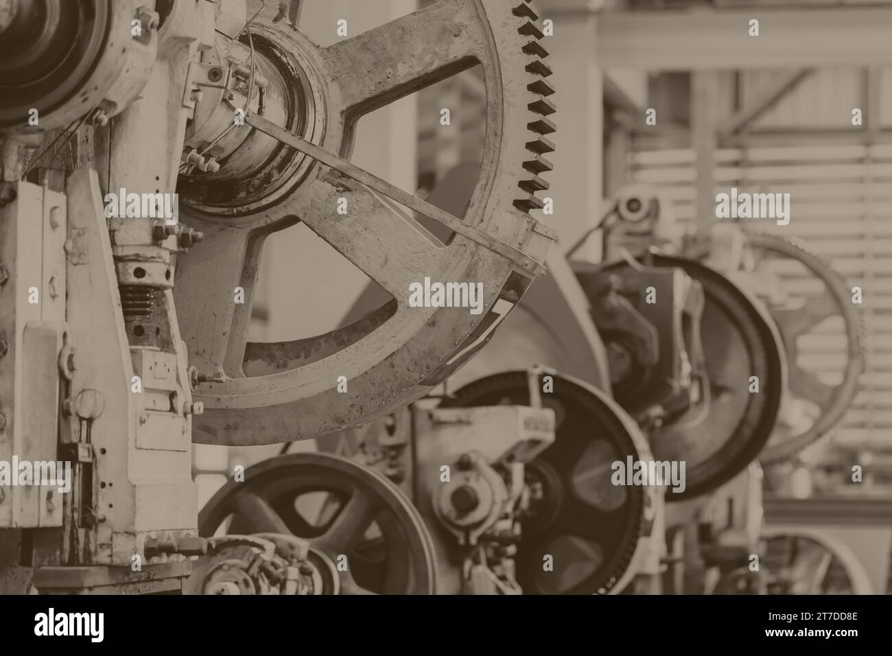 ingranaggi per macchine industriali pesanti tonalità di colore vintage per lo sfondo industriale delle macchine a ruota dentata Foto Stock