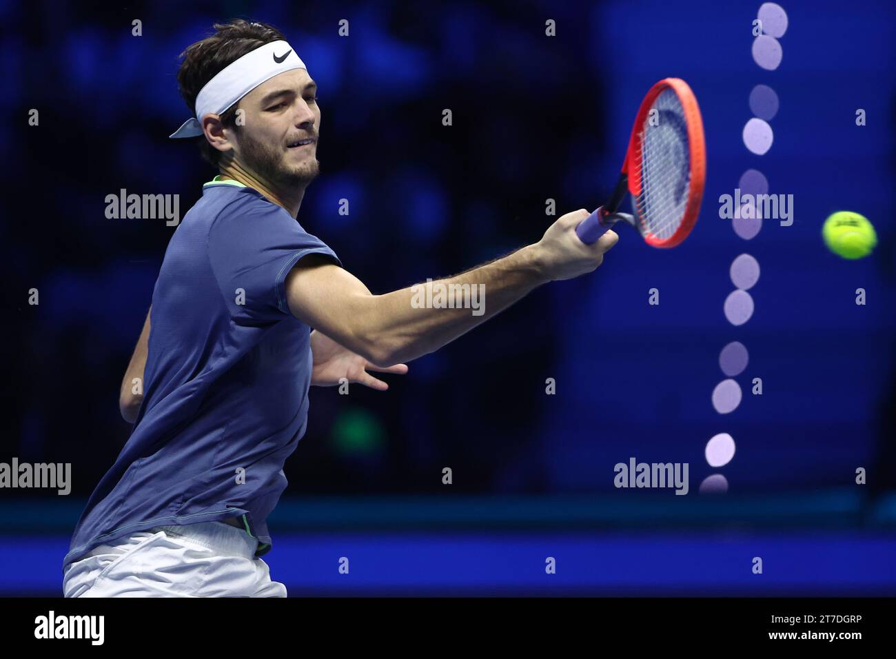 Torino, Italia. 14 novembre 2023. Taylor Fritz degli Stati Uniti in azione durante l'amichevole single match tra Hubert Hurkacz della Polonia Taylor Fritz degli Stati Uniti d'America il terzo giorno della finale del Nitto ATP World Tour. Crediti: Marco Canoniero/Alamy Live News Foto Stock