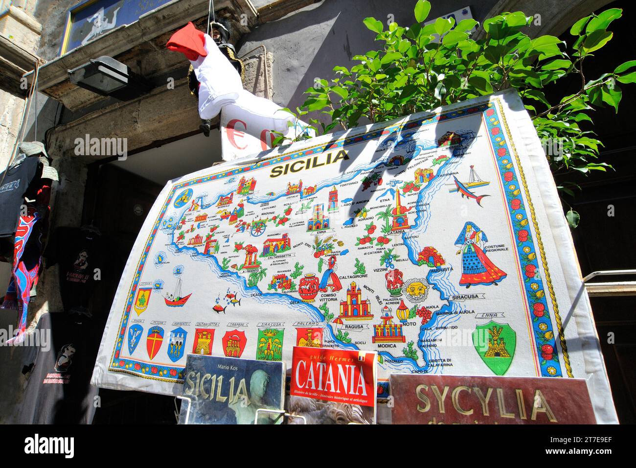 Catania. Fai shopping per i turisti. Siclia. Italia Foto Stock