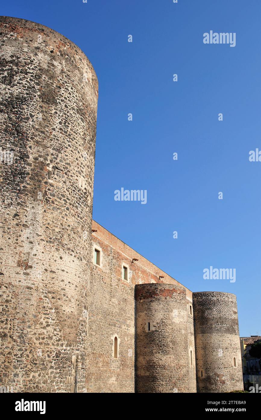 Catania. Castello di Ursino. Sicilia. Italia Foto Stock