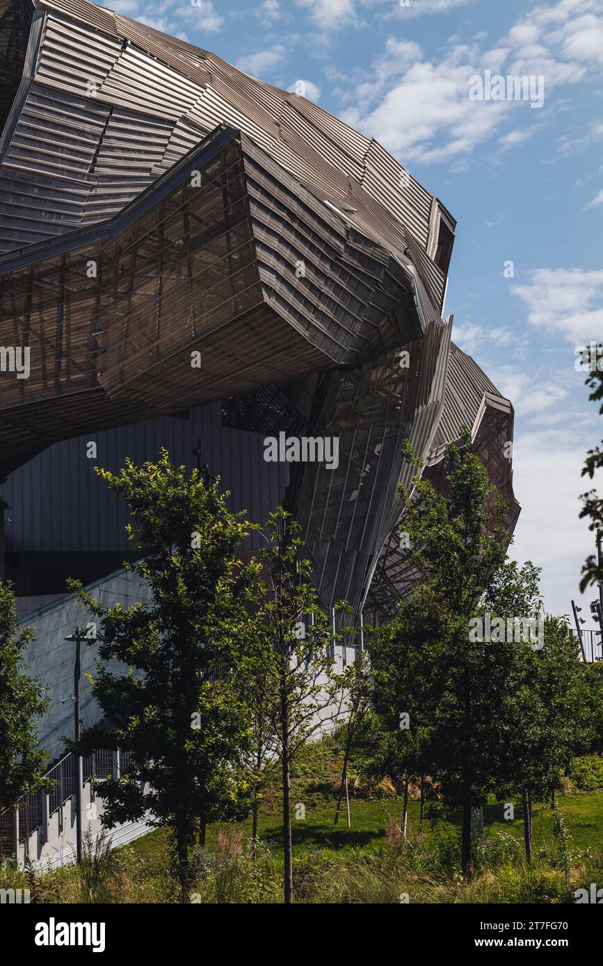 Milano, Italia - Giugno 2023: Fiera Milano pavillon, architettura moderna nel famoso quartiere chiamato City Life Foto Stock