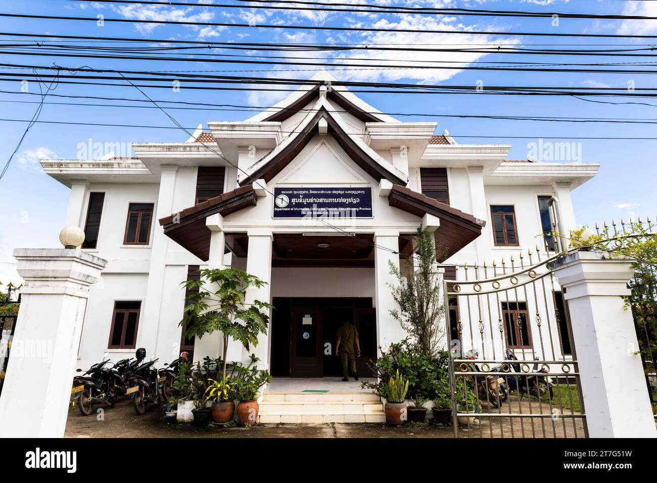 Centro informazioni turistiche, esterno, Phonsavan, provincia di Xiangkhouang, Laos, sud-est asiatico, Asia Foto Stock