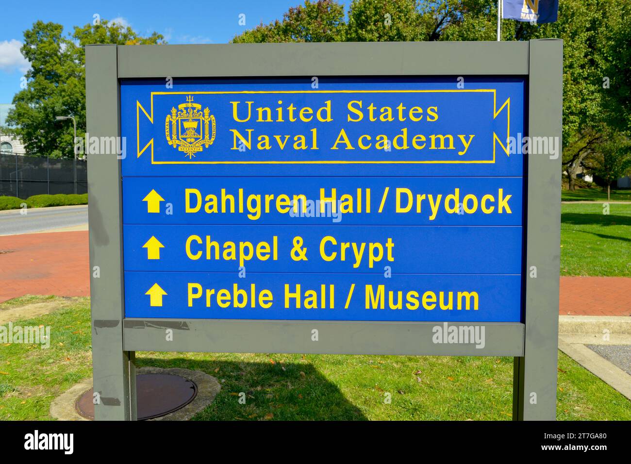 Indicazioni stradali sul campus presso la United States Naval Academy di Annapolis, Maryland Foto Stock