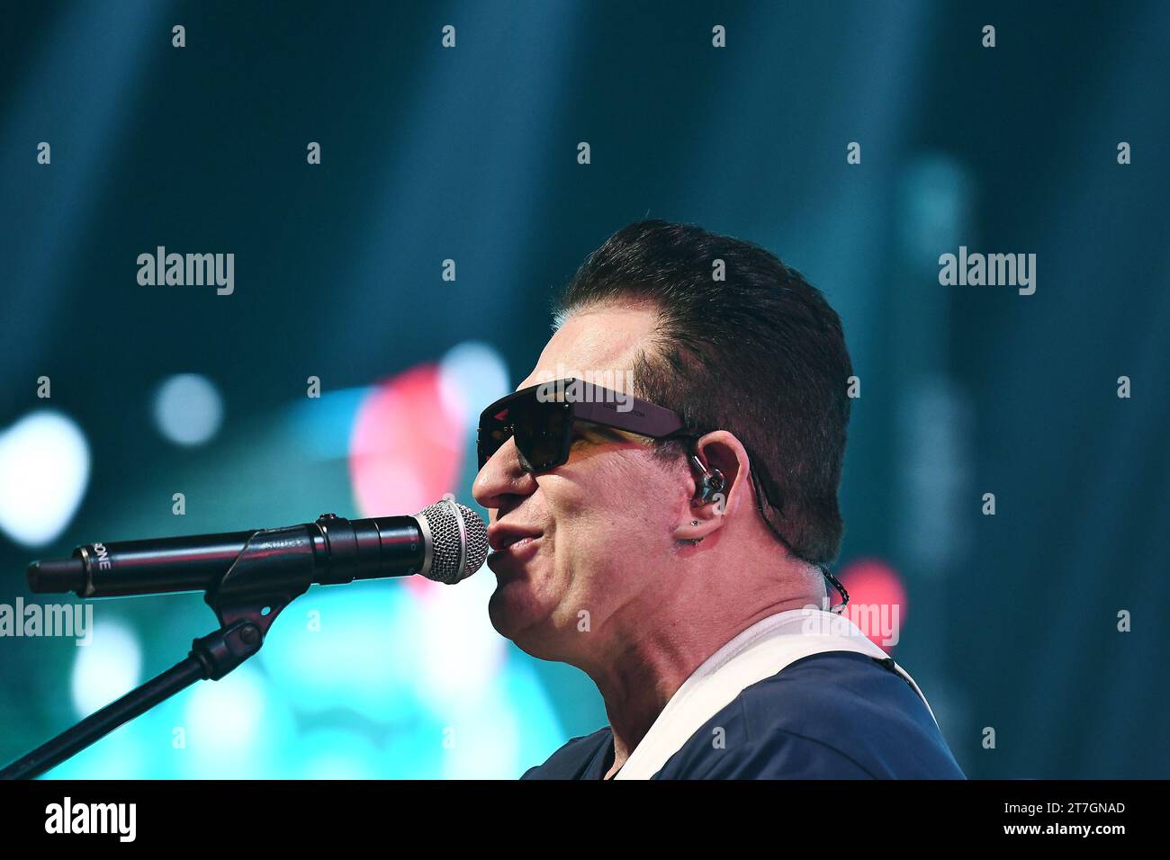 Rio de Janeiro, Brasile, 14 novembre 2023. Spettacolo dei cantanti Bruno e Marrone. Cantante Marrone, durante un concerto alla sala Espac nella città di Rio de Ja Foto Stock