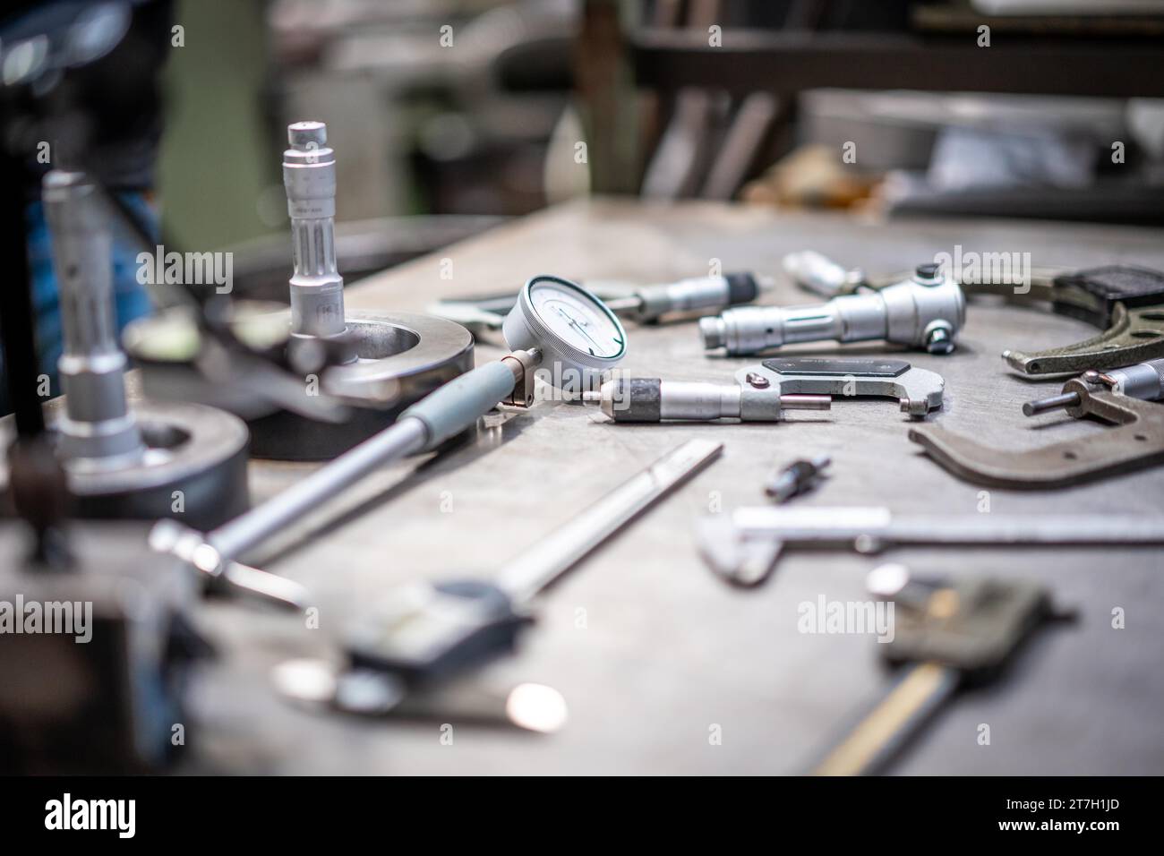 Macchine della fabbrica industriale dei metalli del settore del controllo numerico, strumenti di misurazione del settore Foto Stock