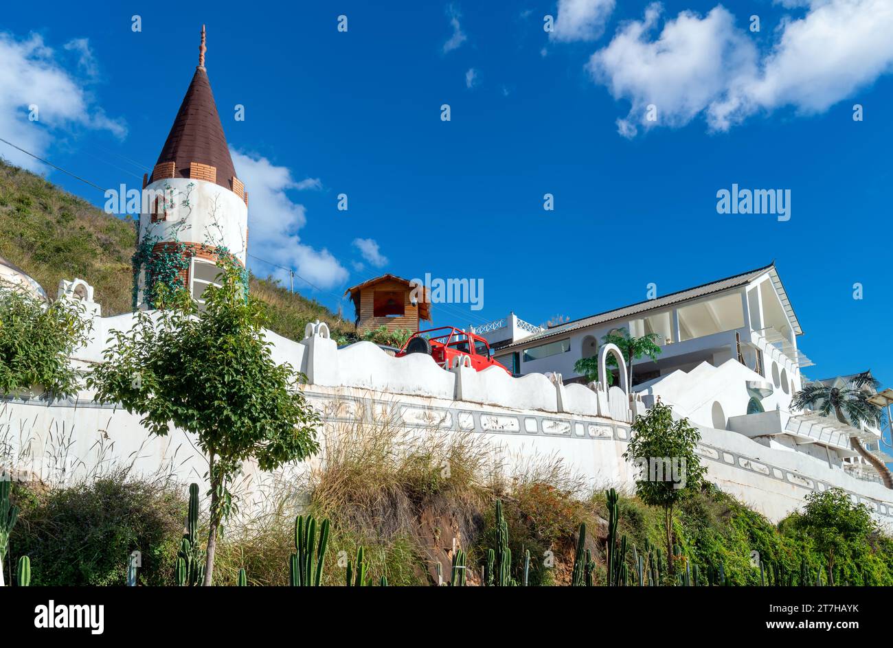 Edifici caratteristici sul lago Erhai a Dali, Yunnan, Cina. Foto Stock