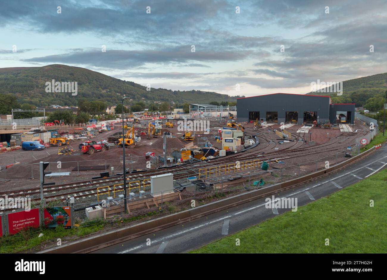 Taff's Well Depot, South Wales, UK New tram train Depot in costruzione per la South Wales Metro. Foto Stock