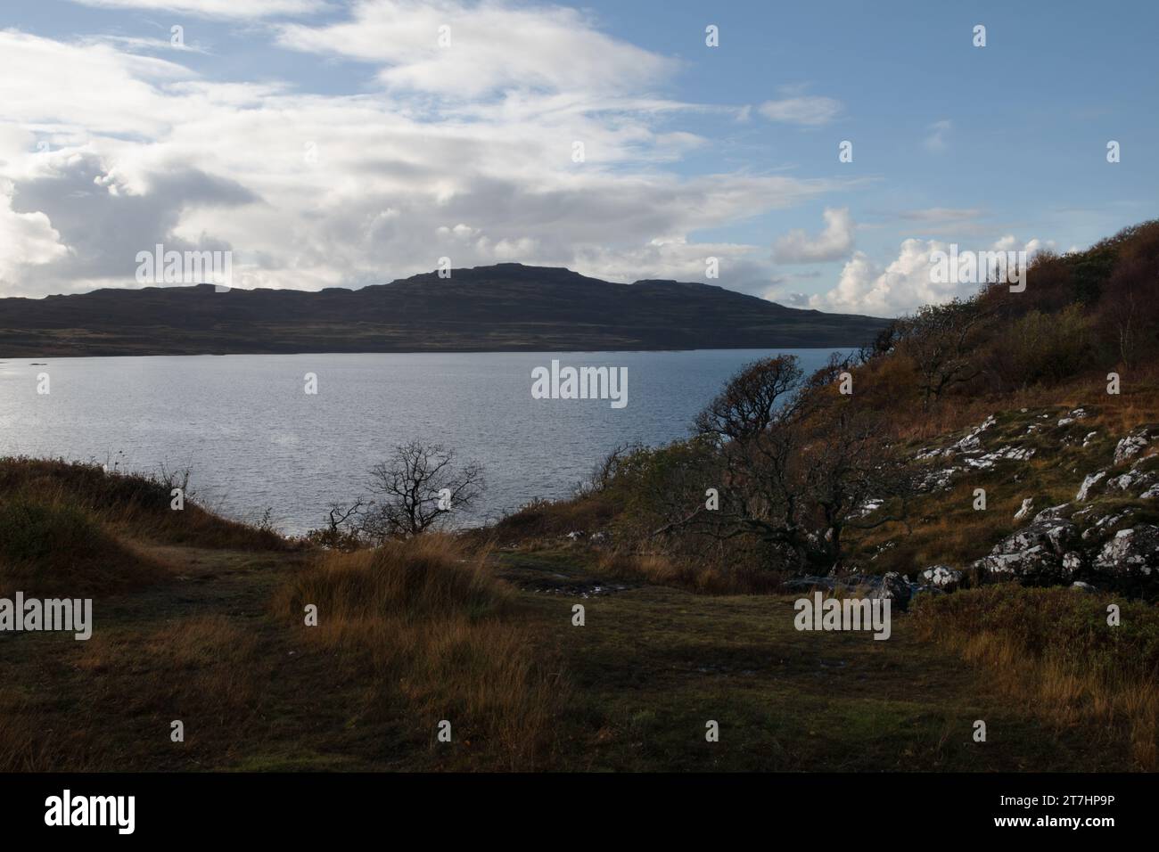 L'isola di Ulva da EAS Fors, Isola di Mull, Scozia Foto Stock