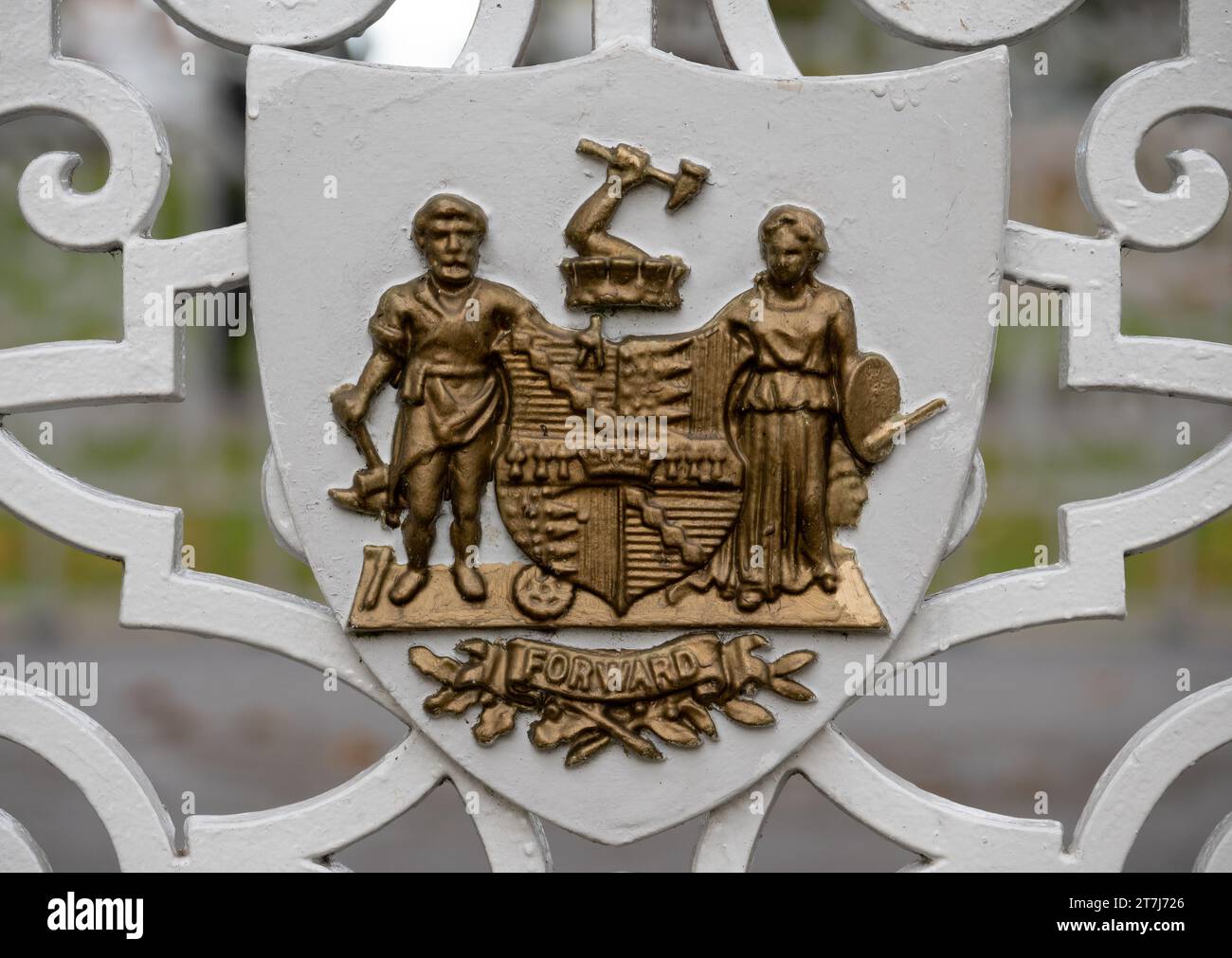 Stemma di Birmingham, dettaglio stand Lightwoods Park, Bearwood, Birmingham, Regno Unito Foto Stock