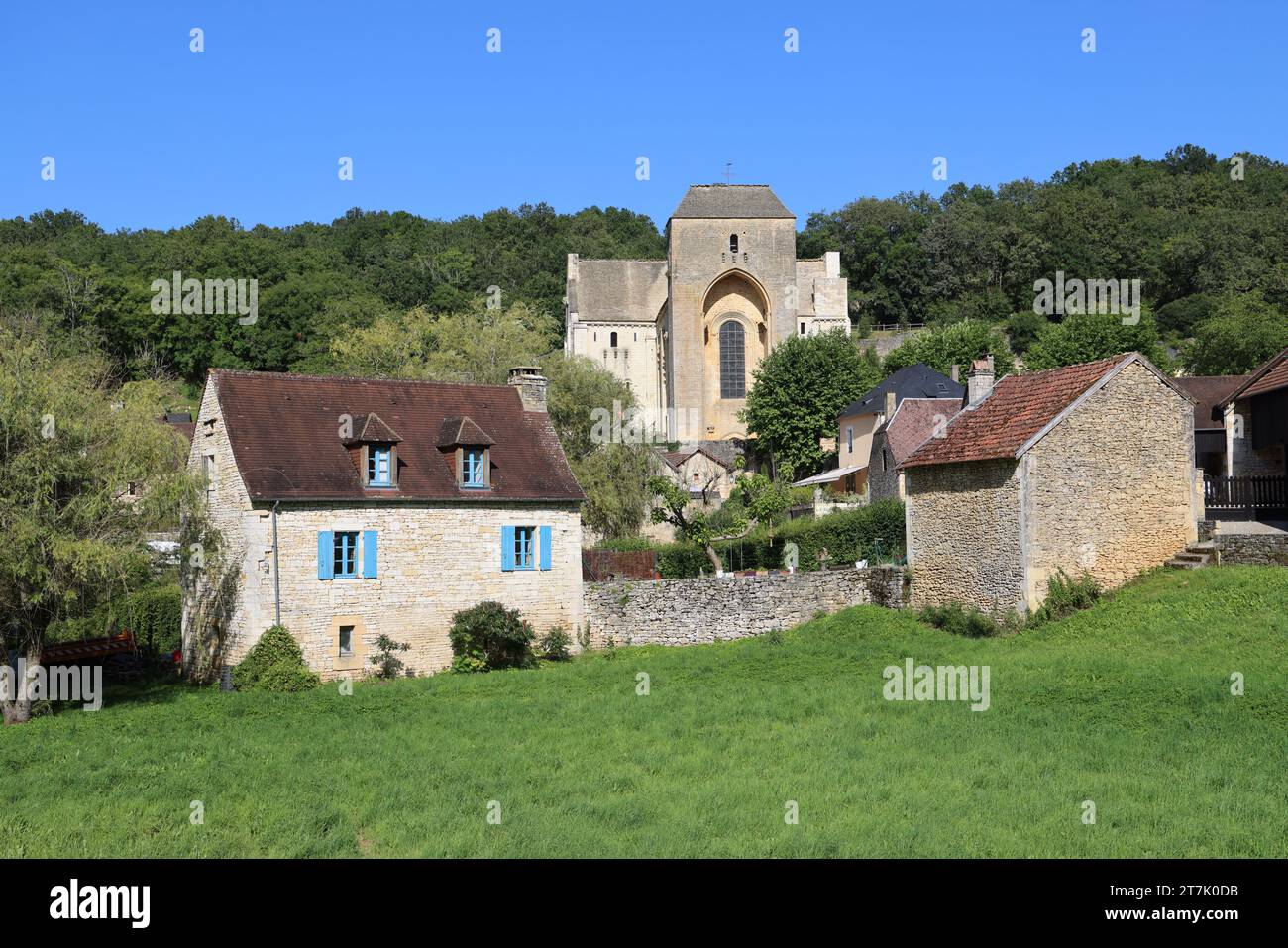 Saint-Amand-de-Coly (Coly-Saint-Amand) nel Périgord Noir è classificato tra i villaggi più belli della Francia. Storia, abbazia, chiesa fortificata, a Foto Stock