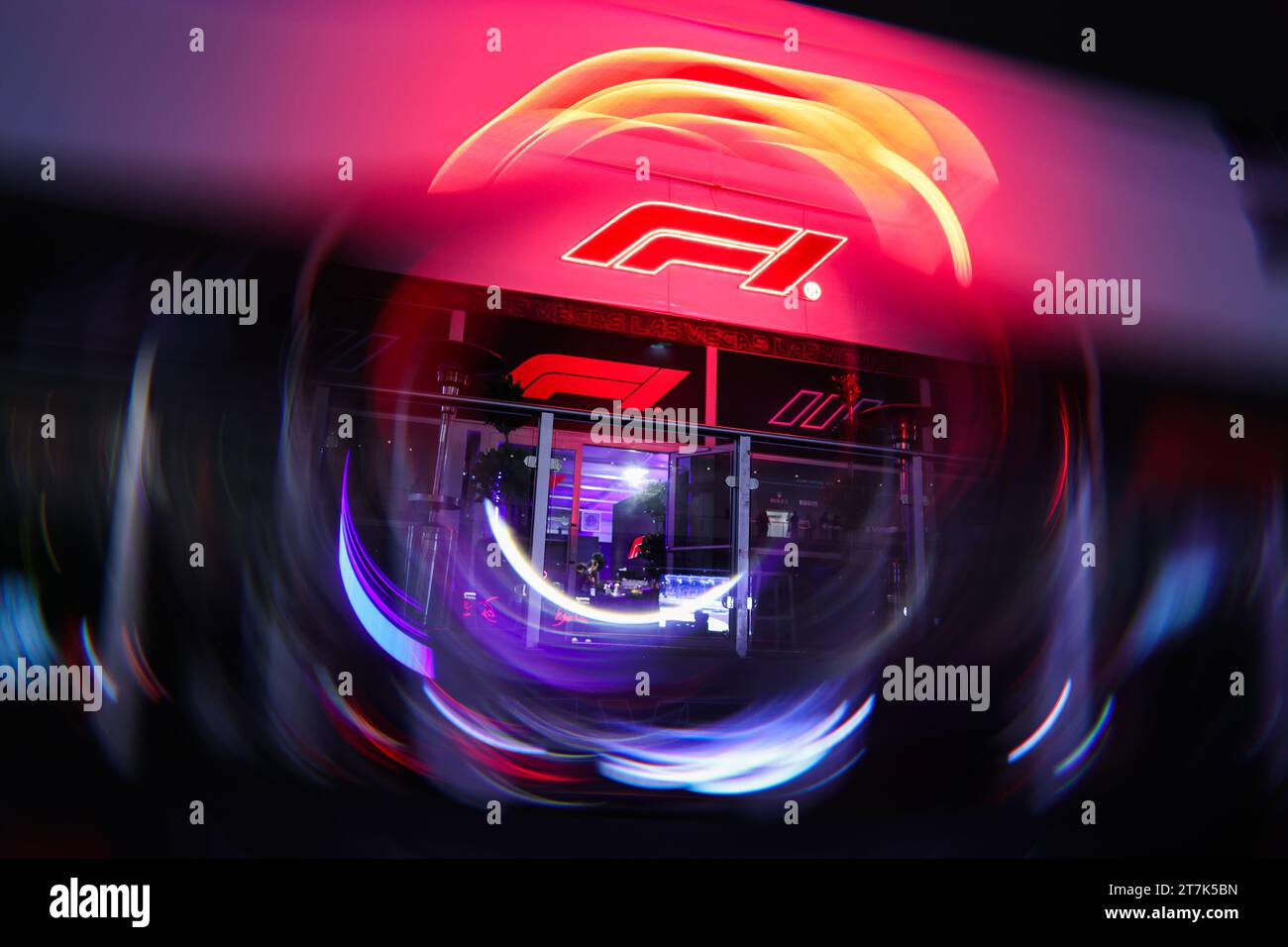 F1 Logo durante il Gran Premio di Formula 1 Heineken Silver Las Vegas 2023, 21° round del Campionato Mondiale di Formula 1 2023 dal 17 al 19 novembre 2023 sul Las Vegas Strip Circuit, a Las Vegas, USA Foto Stock