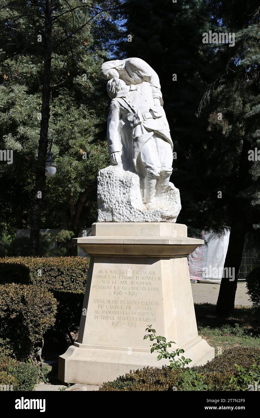 Monumento agli eroi francesi, Giardini di Cişmigiu (Grădina Cișmigiu), Bulevardul Regina Elisabeta, Centro storico, Bucarest, Romania, Europa Foto Stock