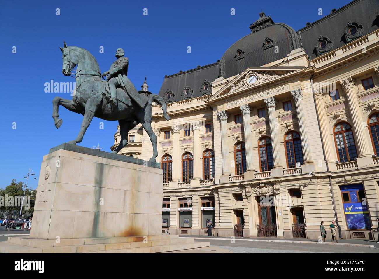 Biblioteca Universitaria centrale Carol i, Piața Revoluției (Piazza della Rivoluzione), centro storico, Bucarest, Romania, Europa Foto Stock