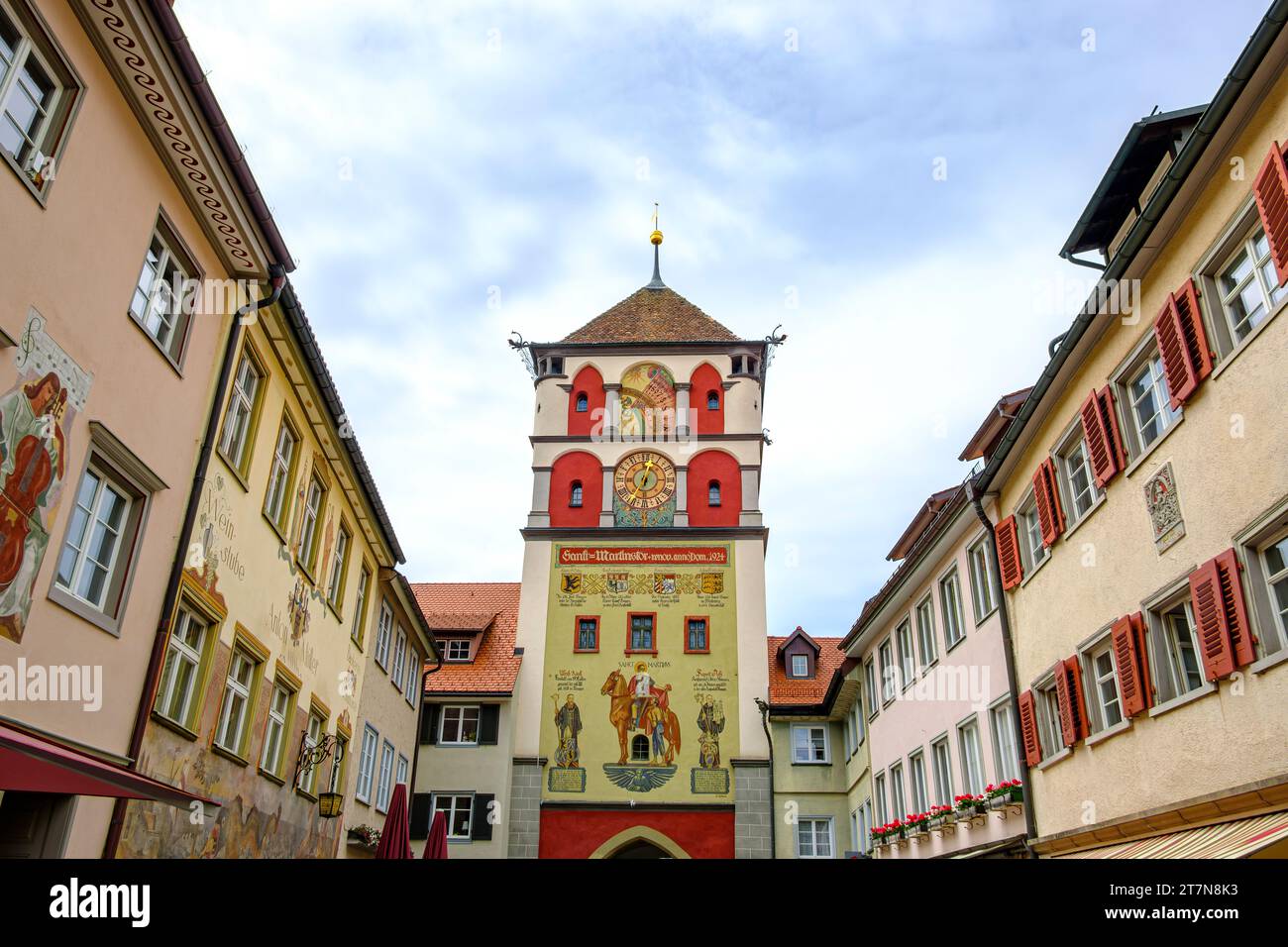 La porta di Martin, nota anche come porta di Lindau, è una delle tre porte rimanenti della città di Wangen im Allgäu, alta Svevia, Baden-Württemberg, Germania. Foto Stock