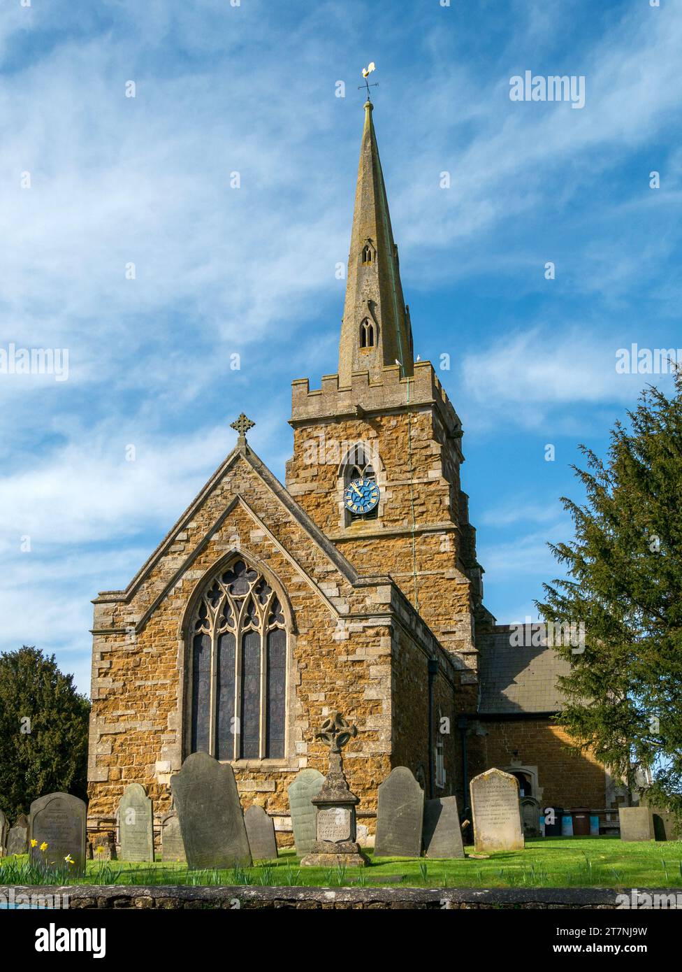 Piccola chiesa parrocchiale di tutti i Santi, Somersby Village, Leicestershire, Inghilterra, Regno Unito Foto Stock