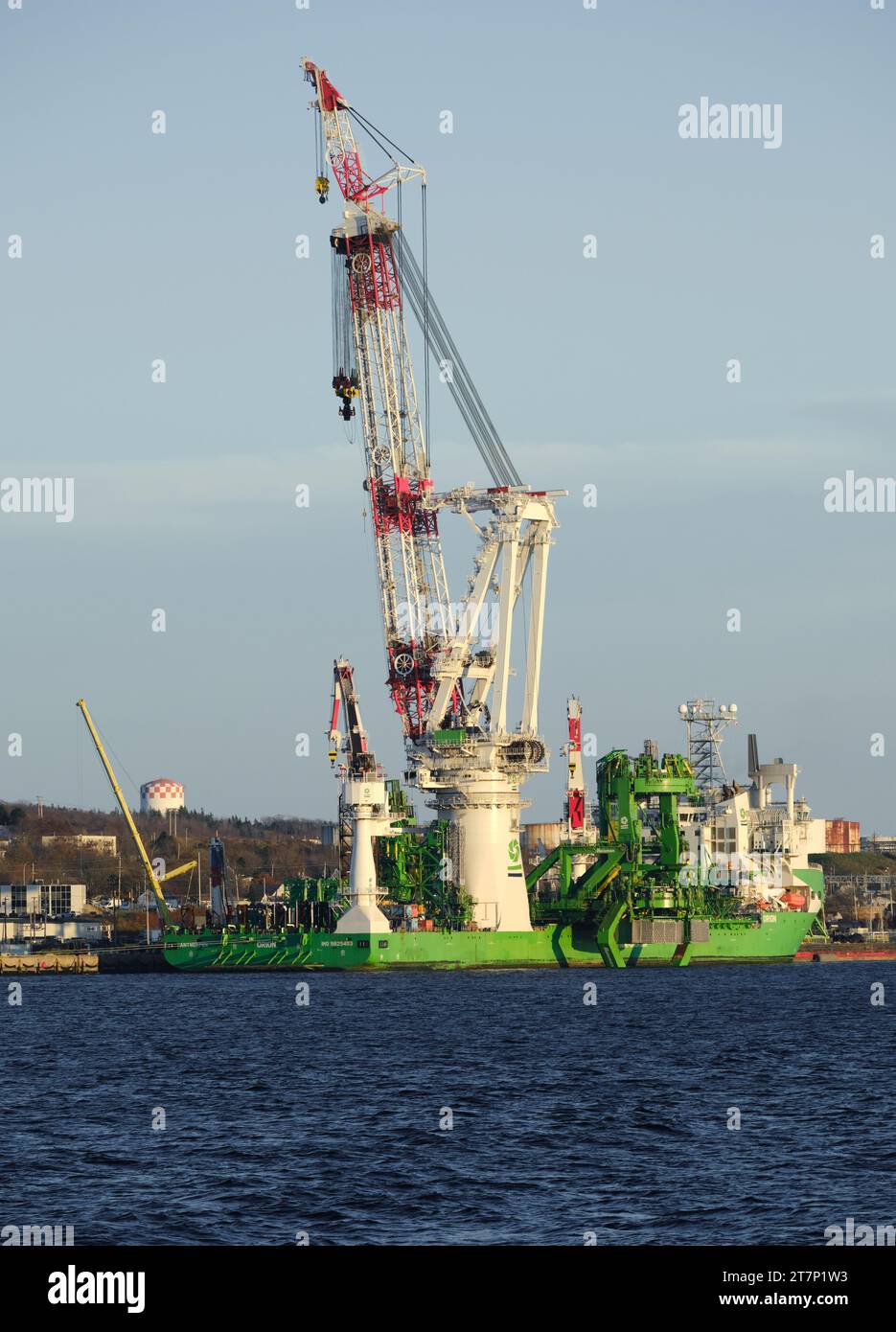 La nave da installazione Orion Offshore Heavy Lift DP3 di Halifax Foto Stock