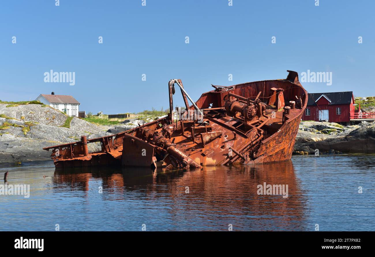 Naufragio sulla Atlantic Road in Norvegia Foto Stock