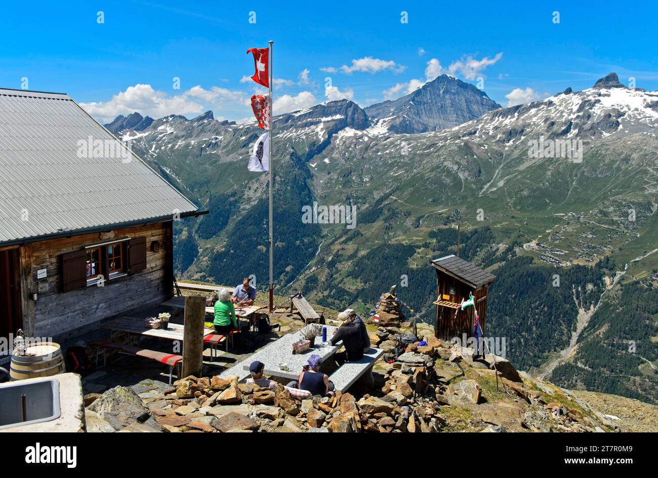 Al rifugio Bietschhorn del Club Alpino accademico di Berna AACB, dietro il Balmhorn, Loetschental, Vallese, Svizzera Foto Stock
