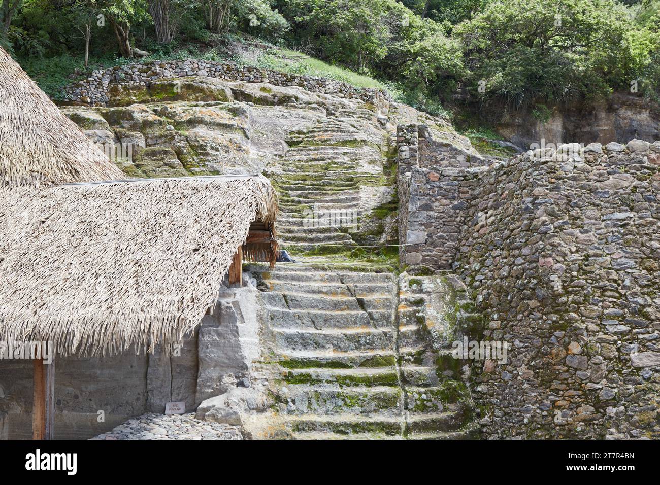 Il complesso del tempio di Malinalco, costruito durante gli ultimi giorni dell'Impero Azteco Foto Stock