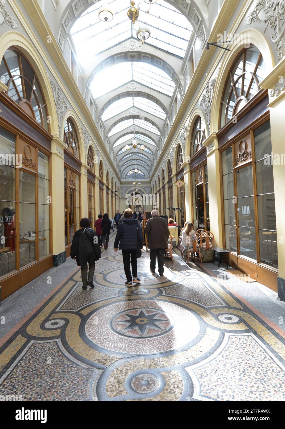 Galerie Vivienne - Una galleria di negozi costruita nel 1823 su progetto dell'architetto francese-Jean Delanno. Parigi, Francia. Foto Stock