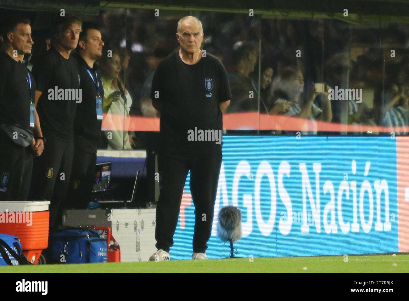 Buenos Aires, Argentina. 16 novembre 2023. Marcelo Bielsa, allenatore dell'Uruguay, durante la partita di qualificazione alla Coppa del mondo 2026 allo Stadio la Bombonera ( Credit: Néstor J. Beremblum/Alamy Live News Foto Stock