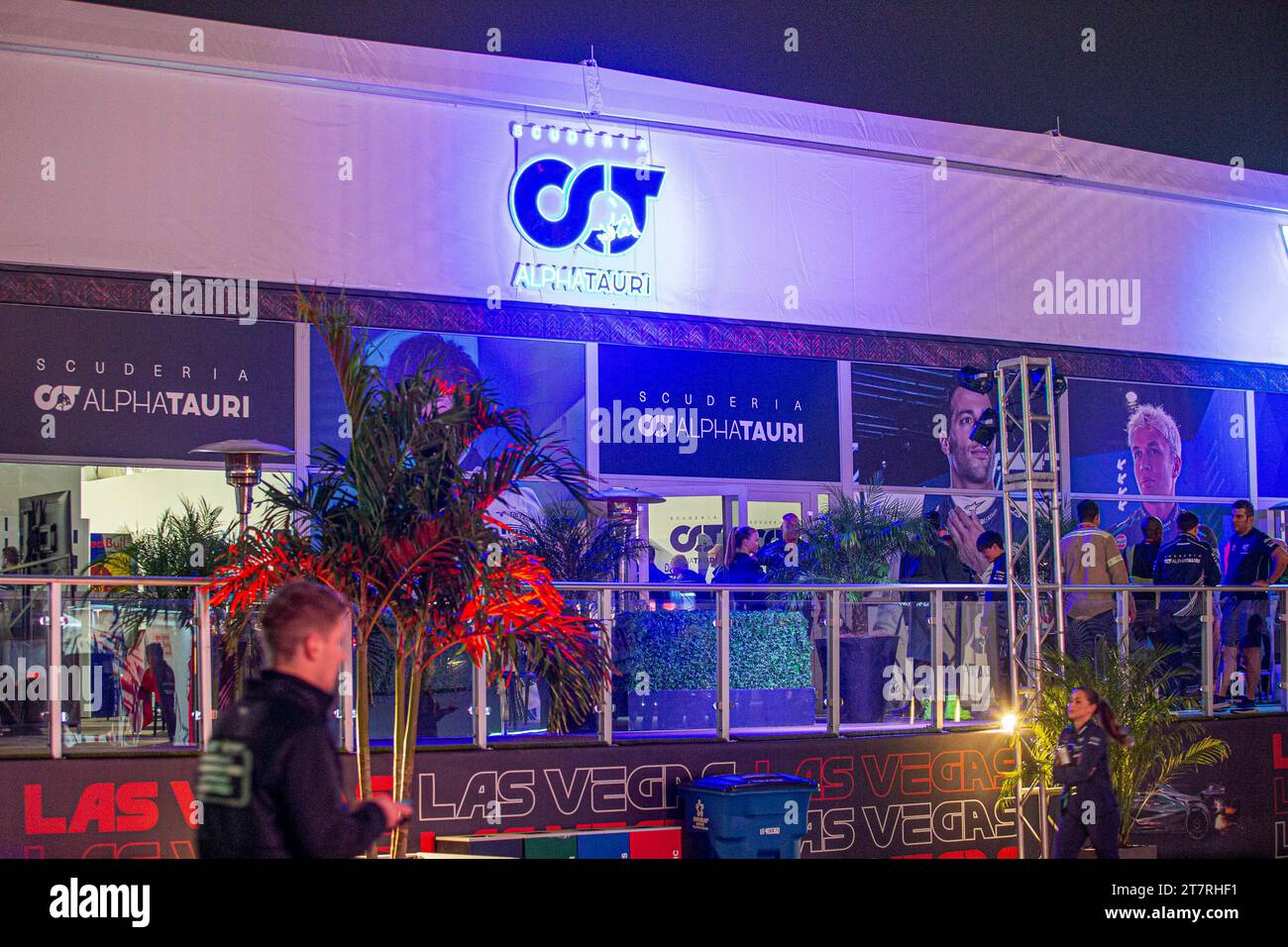 Las Vega, Nevada, USA 16/11/2023, Scuderia AlphaTauri durante la FORMULA 1 HEINEKEN SILVER LAS VEGAS GRAND PRIX 2023 - dal 17 al 19 novembre 2023 Las Vega, Nevada, USA Foto Stock