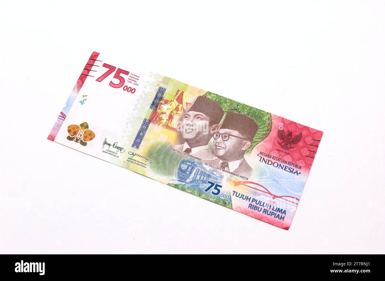 Un foglio di 75.000 banconote di Rupia, vista dall'alto, 75 ° anniversario della Repubblica di Indonesia. Edizione speciale. Foto Stock