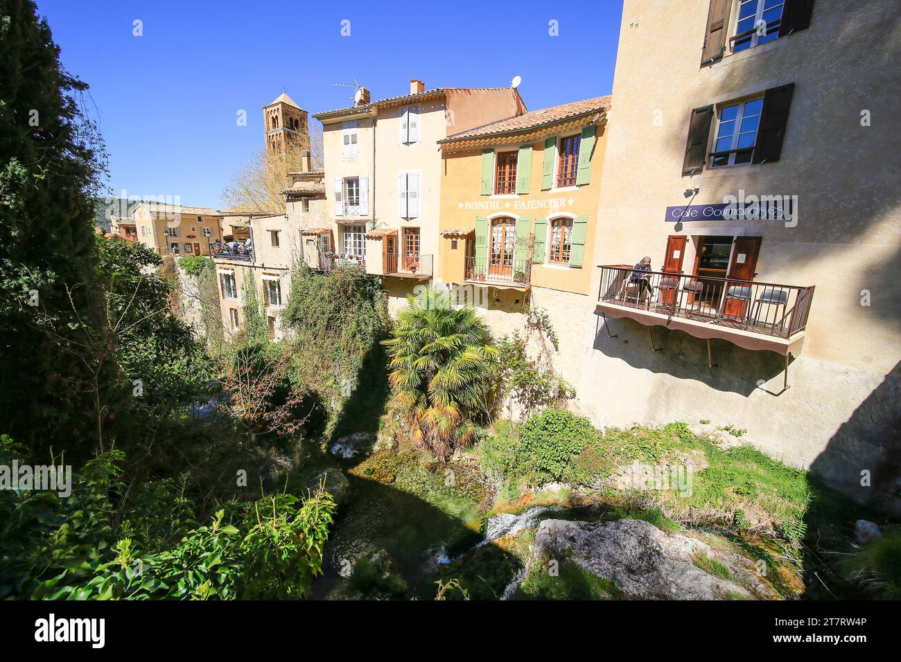 Moustiers Sainte Marie, uno dei villaggi più belli della Francia, la Provenza, Francia Foto Stock