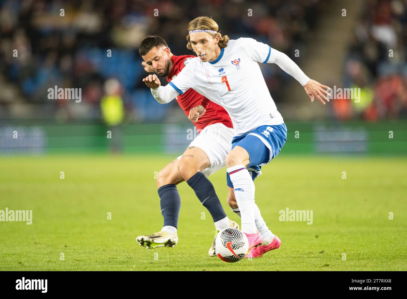 Oslo, Norvegia. 16 novembre 2023. Joan Edmundsson (9) delle Isole Faroe visto durante la partita amichevole di calcio tra Norvegia e Isole Faroe all'Ullevaal Stadion di Oslo. (Foto: Gonzales Photo/Alamy Live News Foto Stock