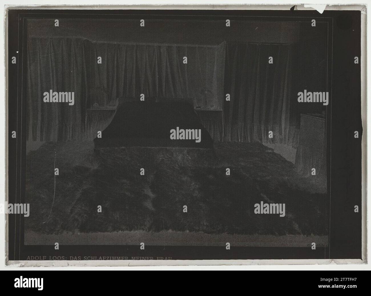 Martin Gerlach jun. Appartamento Adolf Loos, Vienna I., Bösendorferstraße (ex Giselastraße) 3/5. Magazzino, camera da letto (riprod da "Die Kunst", 1903). Forte 1903, 1903 Foto Stock