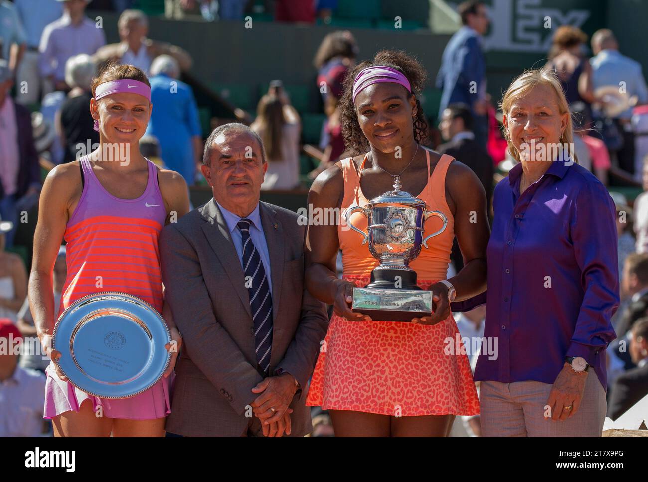 Lucie Safarova (CZE), Jean Gachassin (PDT FFT), Serena Williams (USA), Martina Navrátilová e i trofei durante il French Tennis Open allo stadio Roland Garros di Parigi, Francia, Final Women, il 6 giugno 2015 - foto Loic Baratoux / DPPI Foto Stock