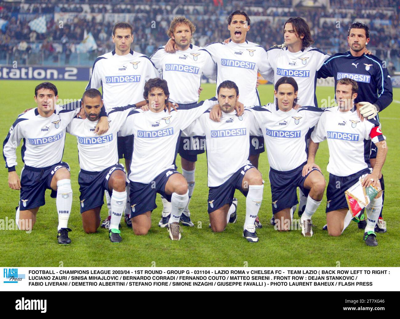 CALCIO - CHAMPIONS LEAGUE 2003/04 - 1° TURNO - GRUPPO G-031104 - LAZIO ROMA / CHELSEA FC - SQUADRA LAZIO ( SECONDA FILA DA SINISTRA A DESTRA : LUCIANO ZAURI / SINISA MIHAJLOVIC / BERNARDO CORRADI / FERNANDO COUTO / MATTEO SERENI . PRIMA FILA : DEJAN STANKOVIC / FABIO LIVERANI / DEMETRIO ALBERTINI / STEFANO FIORE / SIMONE INZAGHI / GIUSEPPE FAVALLI ) - FOTO LAURENT BAHEUX / FLASH PRESS Foto Stock