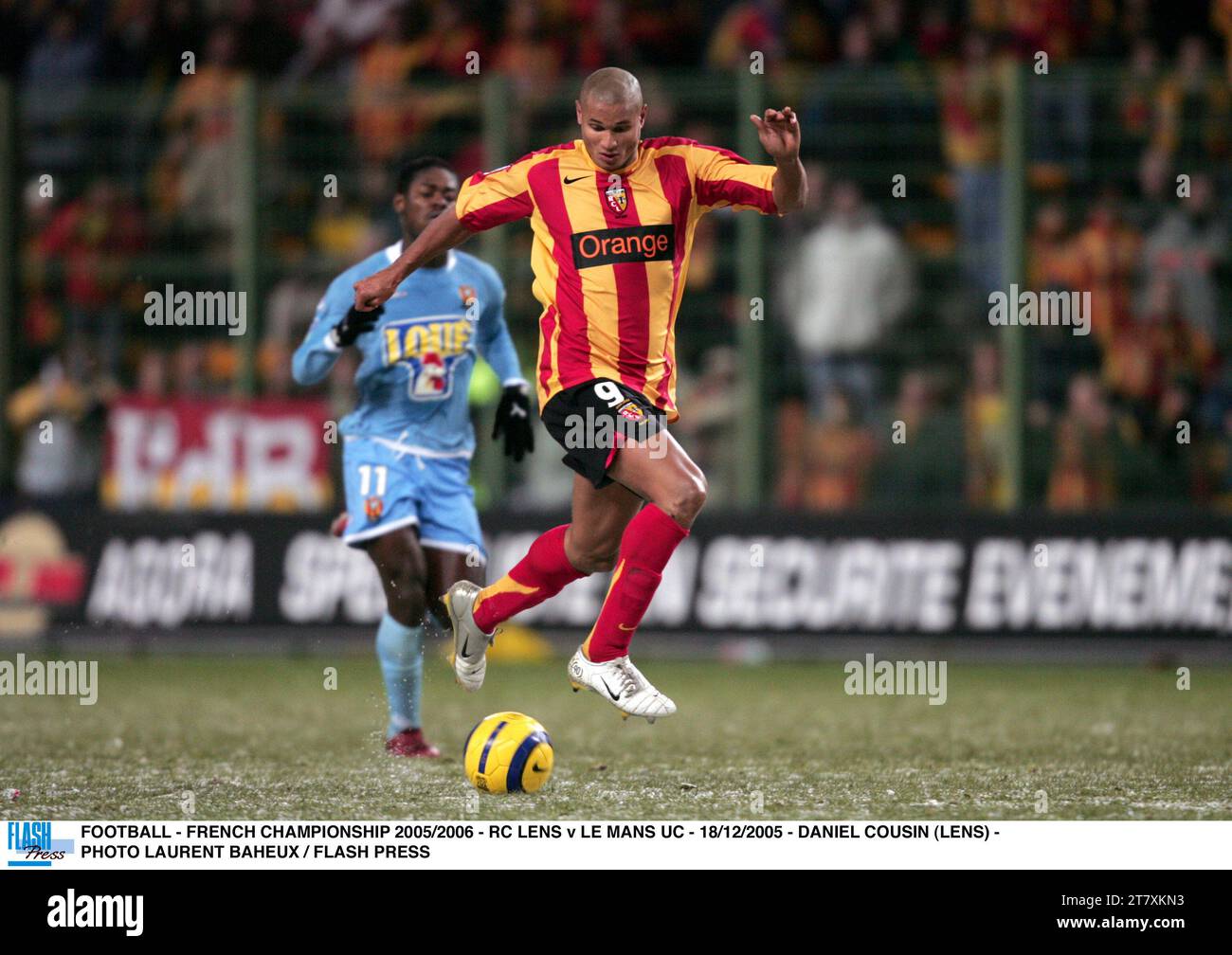 CALCIO - CAMPIONATO FRANCESE 2005/2006 - OBIETTIVO RC V LE MANS UC - 18/12/2005 - DANIEL COUSIN (LENS) - FOTO LAURENT BAHEUX / FLASH PRESS Foto Stock