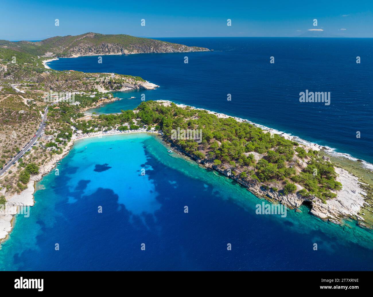 Vista aerea, spiaggia di Alyki, isola di Thassos, isole greche, Grecia, Europa Foto Stock
