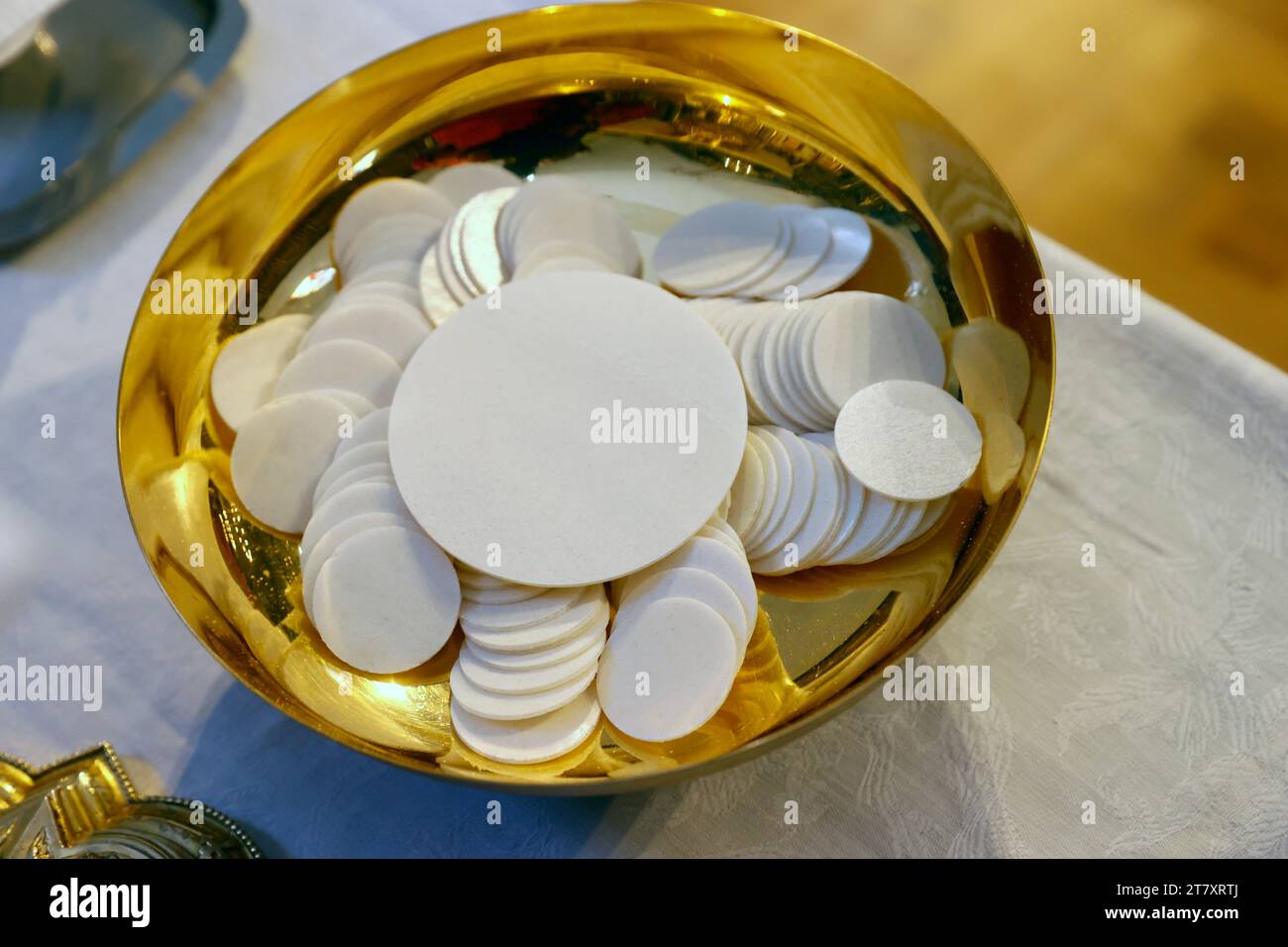 Tavolo Eucaristico, messa cattolica, chiesa barocca di Saint-Gervais, Saint-Gervais, alta Savoia, Francia, Europa Foto Stock