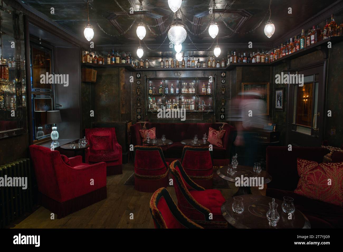 Bertie's Whisky Bar, Fife Arms, Braemar, Scozia. Foto Stock