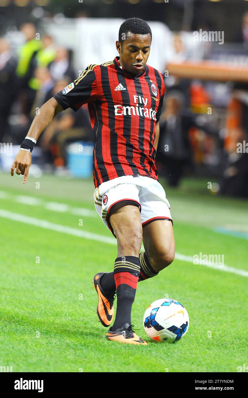 Robinho dell'AC Milan in azione durante la partita di calcio del campionato italiano 2013/2014 tra l'AC Milan e l'UC Sampdoria a Milano, Italia, il 28 settembre 2013. Foto massimo Cebrelli / DPPI Foto Stock