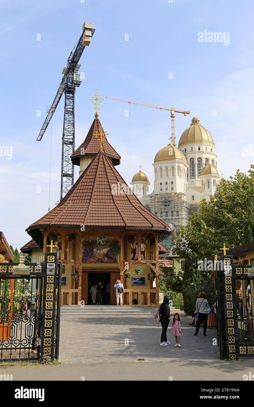 Chiesa ortodossa di San Giovanni Crisostomo, strada Izvor/Calea 13 Septembrie, Cotroceni, Centro storico, Bucarest, Romania, Europa Foto Stock